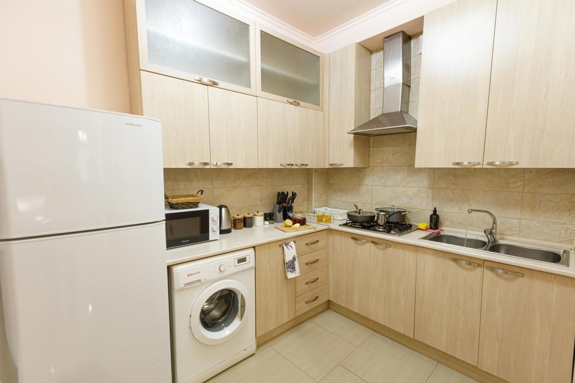 Stay Inn Apartments At Yekmalyan Street Ереван Екстериор снимка