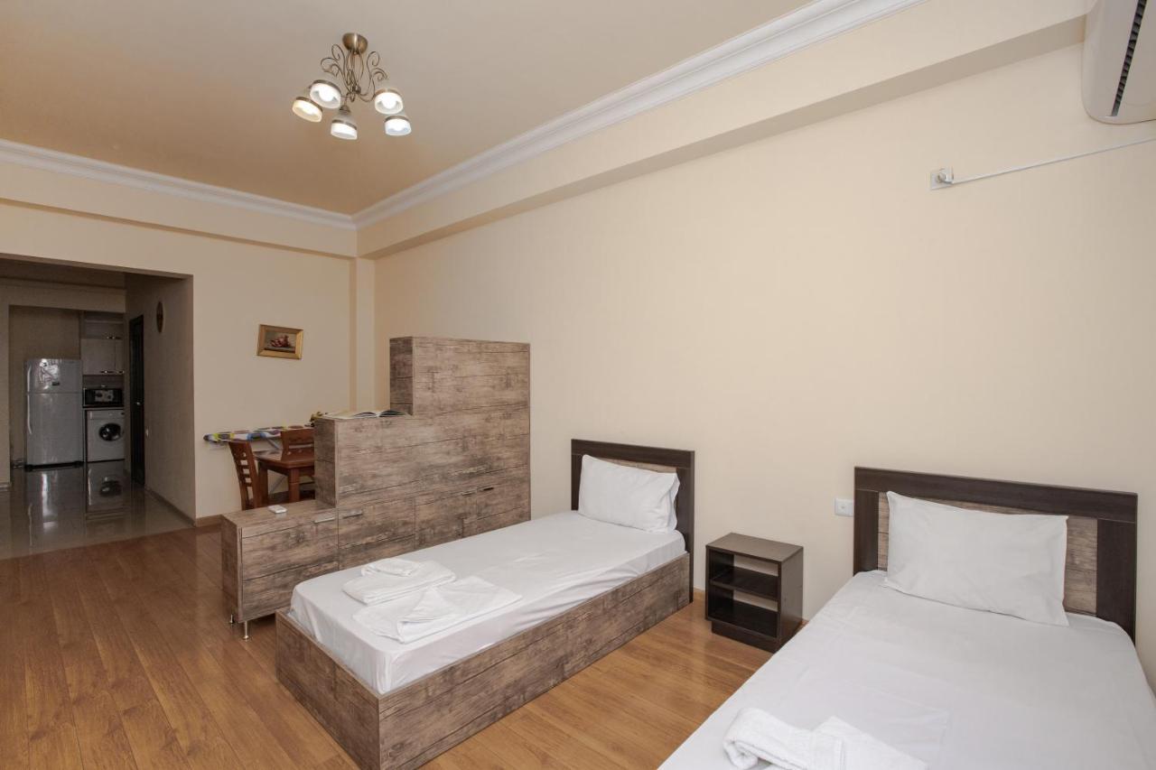 Stay Inn Apartments At Yekmalyan Street Ереван Екстериор снимка